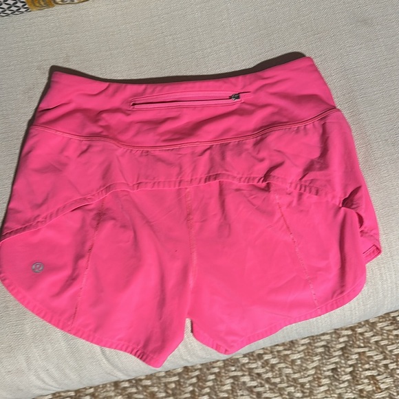 Lululemon Speed Up Mid Rise Short 4 in - Picture 2 of 2
